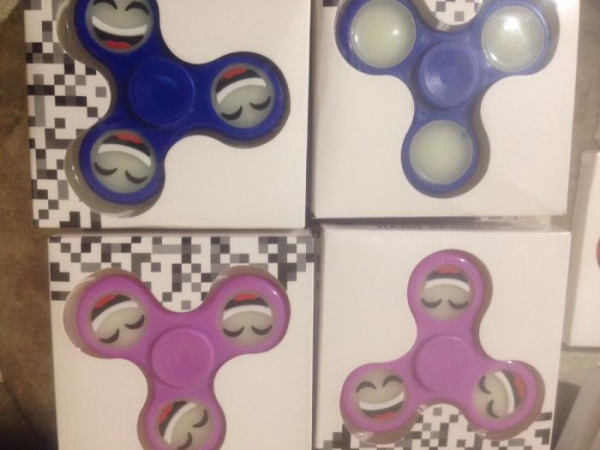Фосфорный спиннер игрушка Антисресс Fidget Spinner