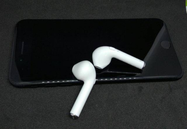Беспроводные наушники HBQ i7R TWS Bluetooth (аналог AirPods) + подарок Powerbank